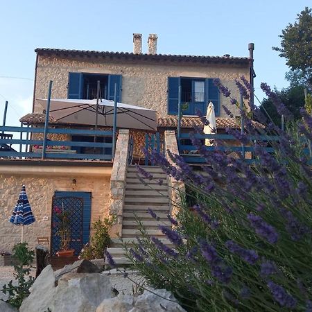 La Casa Dalle Finestre Blu Abbateggio Zewnętrze zdjęcie