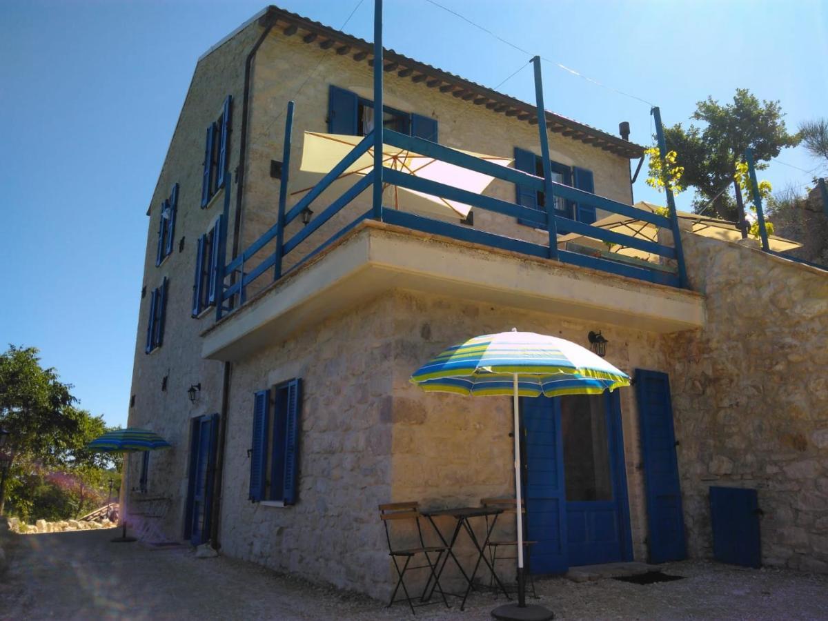 La Casa Dalle Finestre Blu Abbateggio Zewnętrze zdjęcie