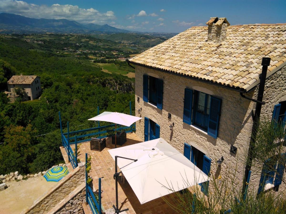 La Casa Dalle Finestre Blu Abbateggio Zewnętrze zdjęcie