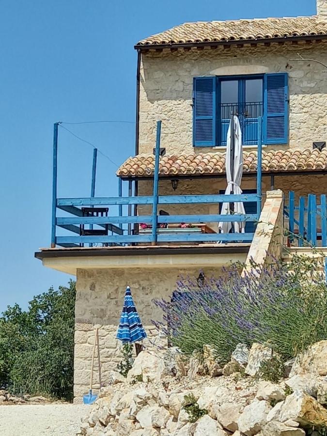 La Casa Dalle Finestre Blu Abbateggio Zewnętrze zdjęcie