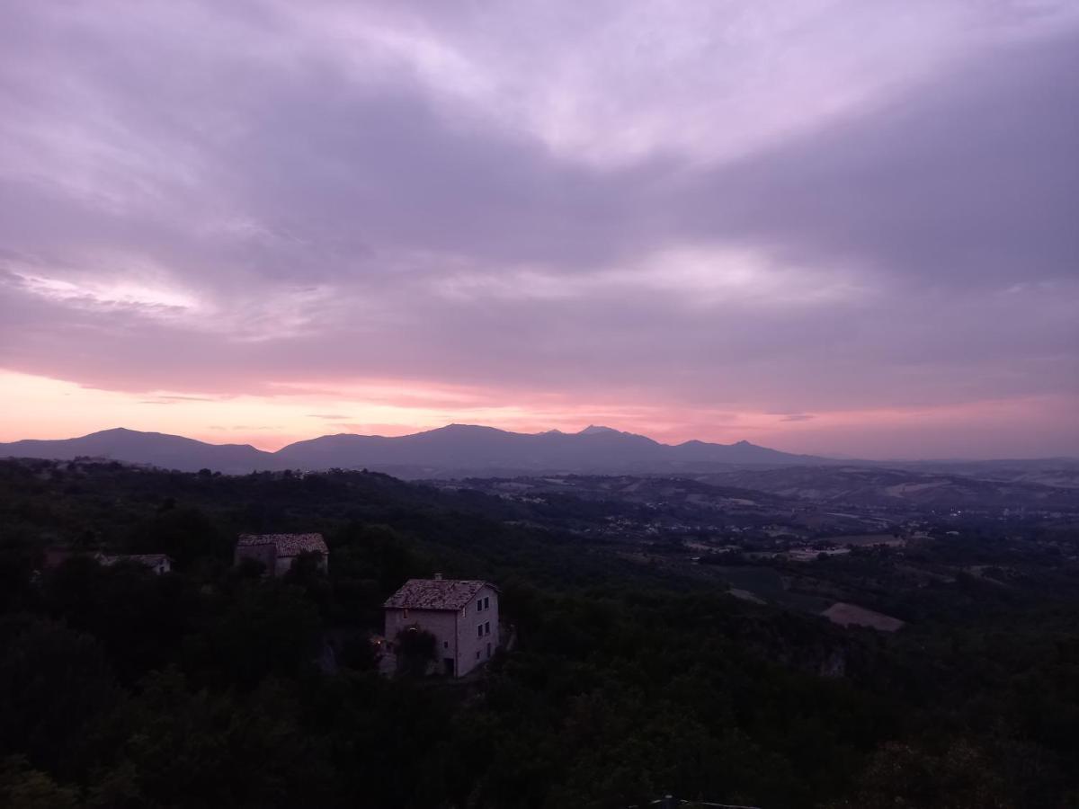 La Casa Dalle Finestre Blu Abbateggio Zewnętrze zdjęcie