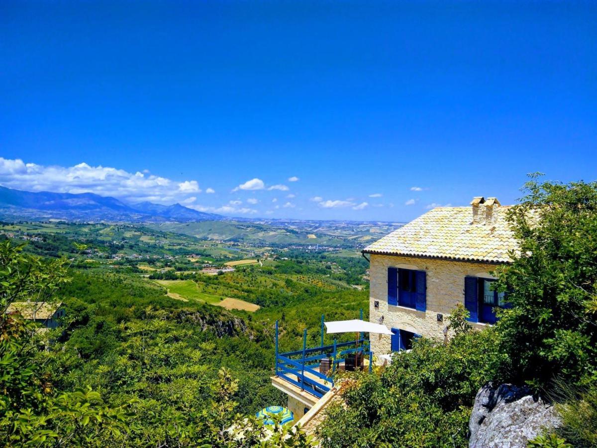 La Casa Dalle Finestre Blu Abbateggio Zewnętrze zdjęcie