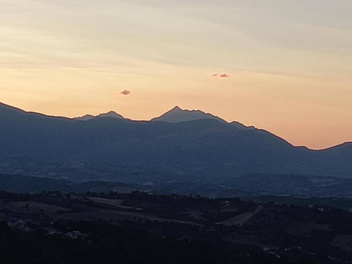 La Casa Dalle Finestre Blu Abbateggio Zewnętrze zdjęcie